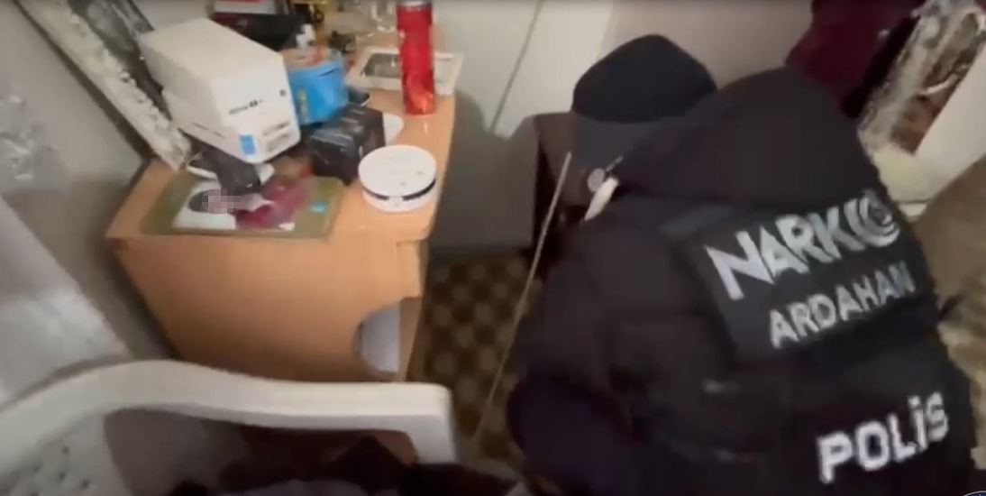 Ardahan’da uyuşturucu operasyonunda 4 tutuklama