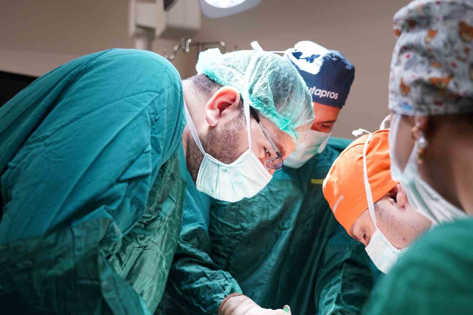 Bilecik’te ilk kez ’yapay mesane’ operasyonu gerçekleştirildi