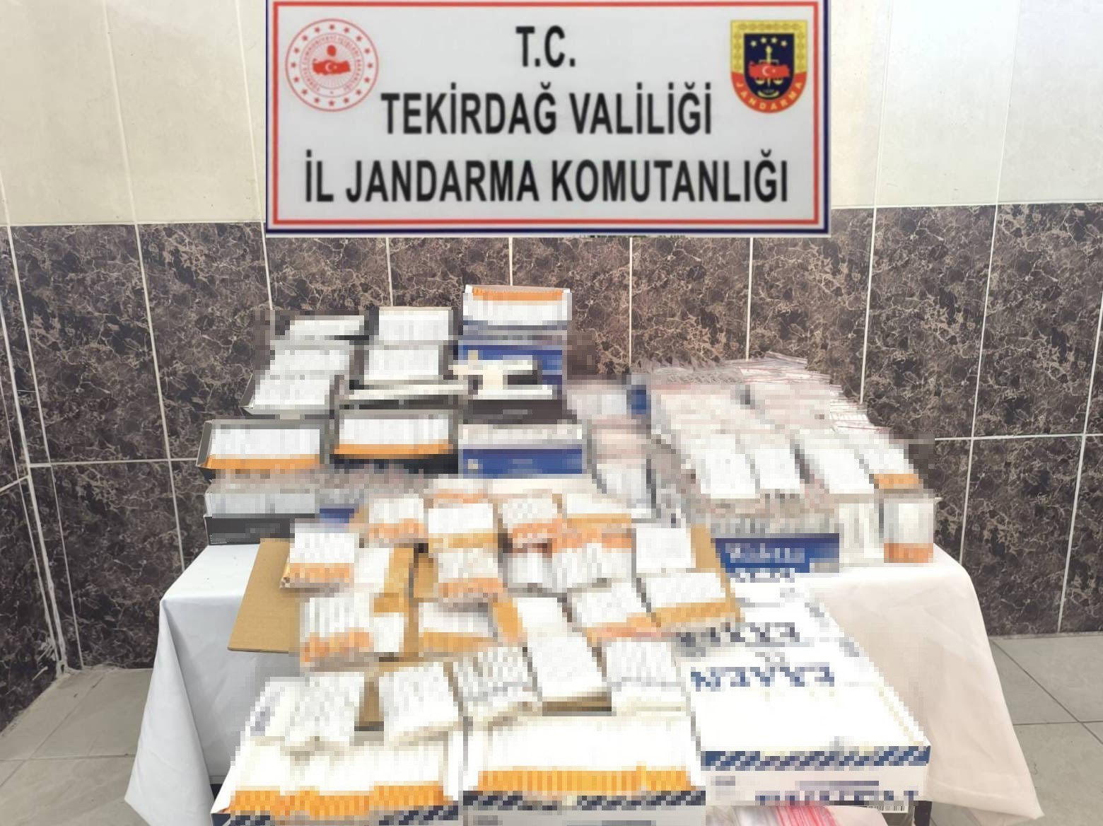 Malkara&rsquo;da ka&ccedil;ak sigara operasyonu
