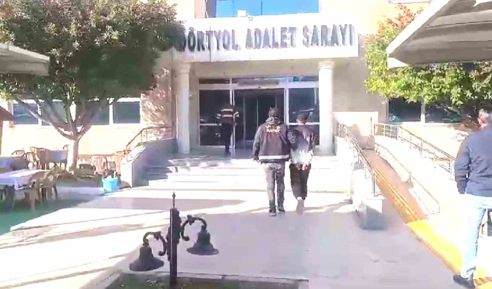 Hatay&rsquo;da aranan şahıslara y&ouml;nelik d&uuml;zenlenen operasyonda 10 kişi yakalandı
