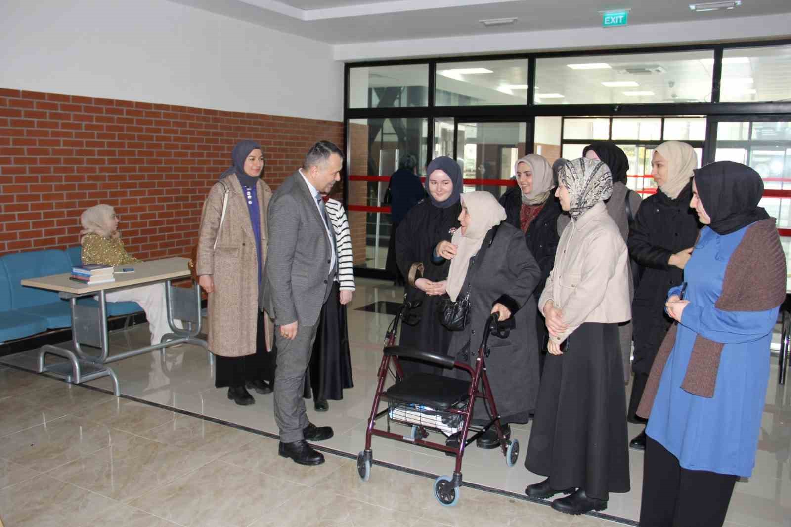 SAÜ’de ‘Geçmişten Geleceğe Gönül Köprüsü’ etkinliği