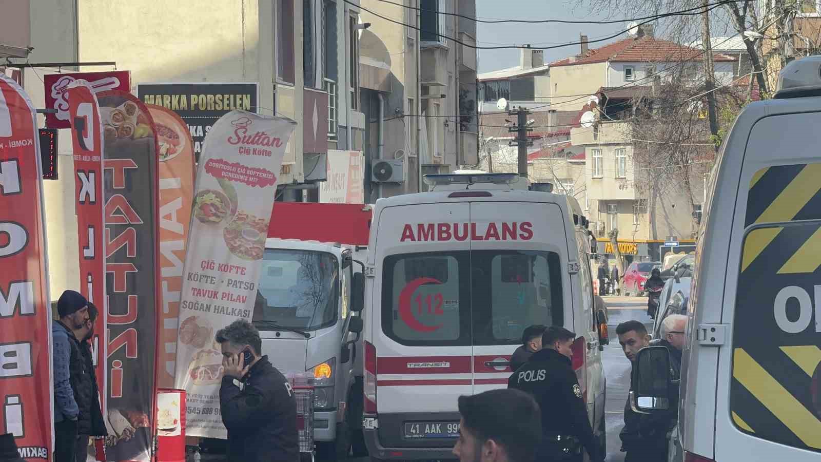 Sokak ortasında kurşun yağdırdılar
