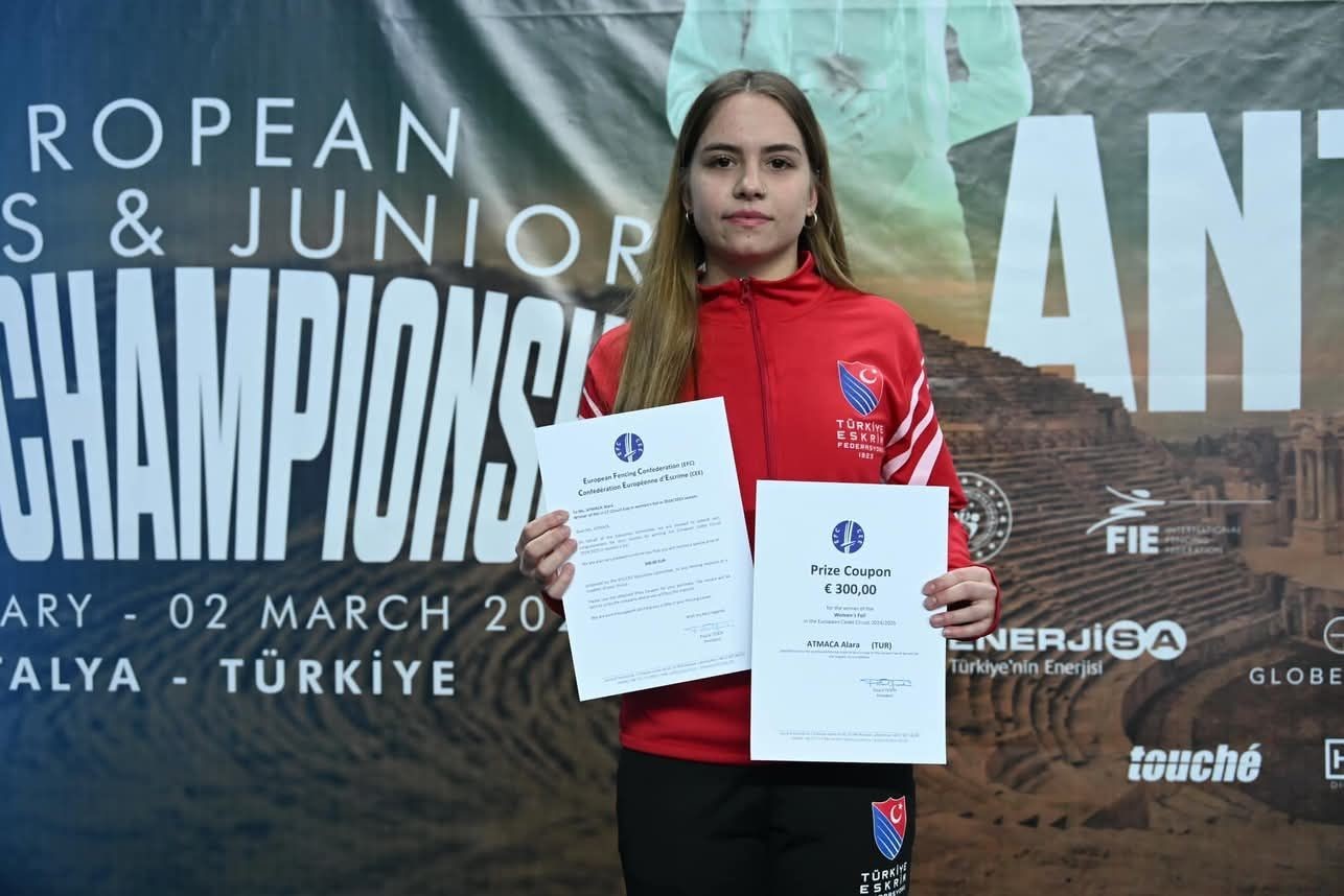 Alara Atmaca’ya, Avrupa Eskrim Konfederasyonundan özel ödül