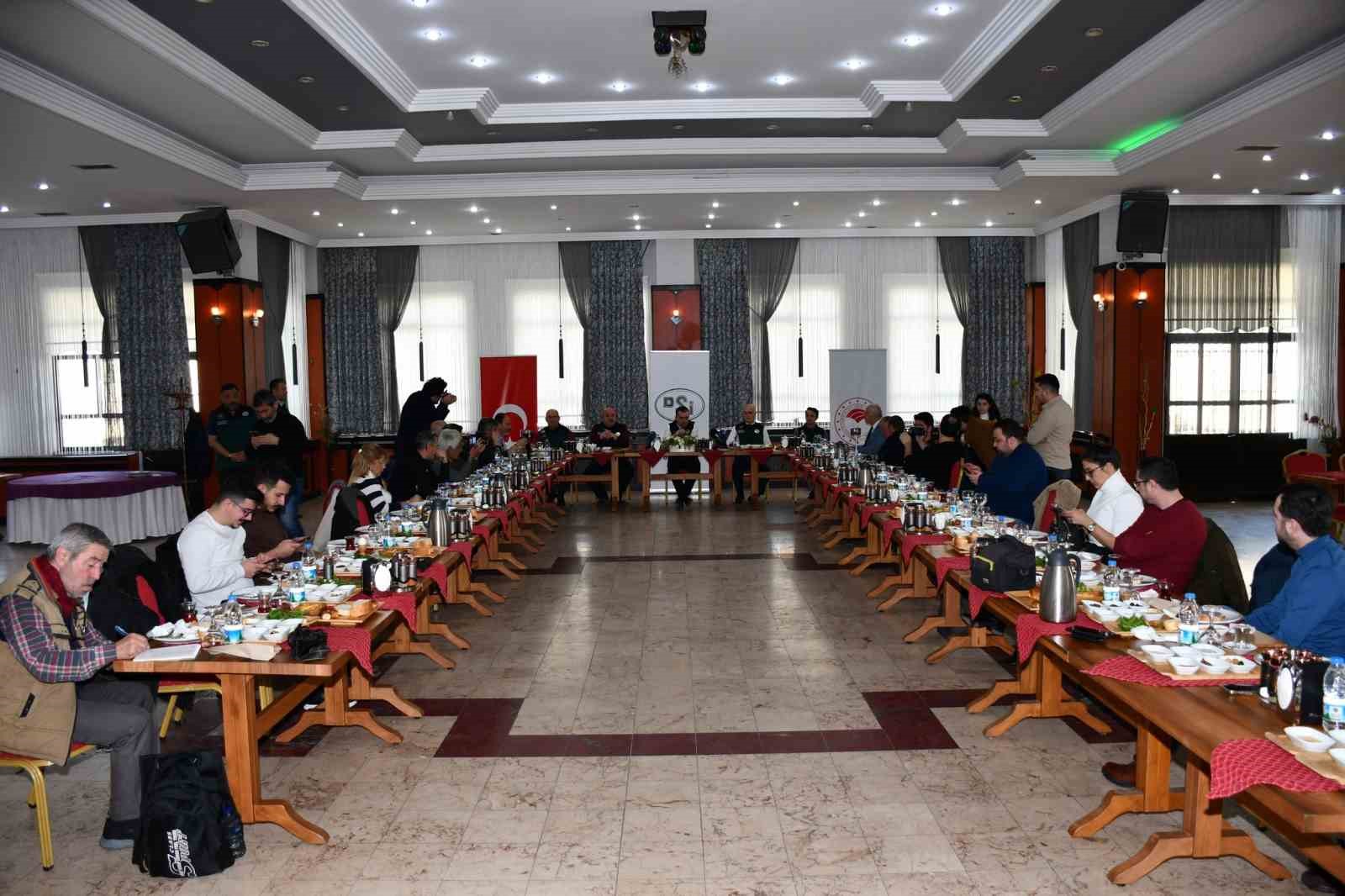 Barajlardaki doluluk oranlarını değerlendirdi