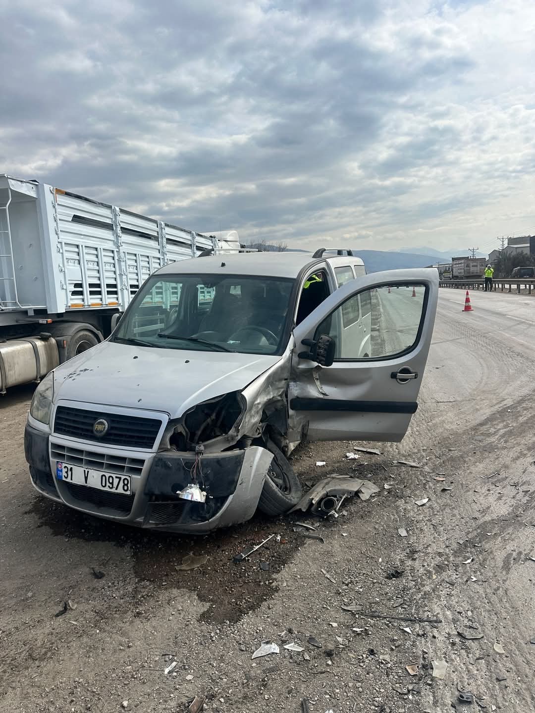 Dörtyol’da otomobille çarpışan aracın sürücüsü öldü