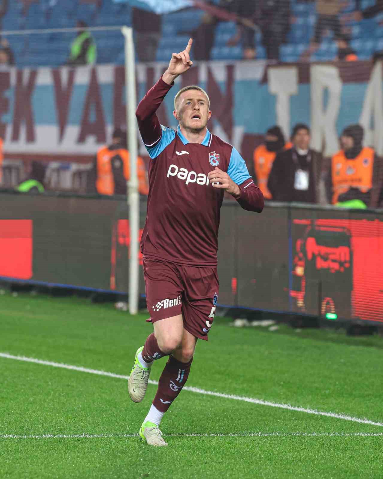 Ziraat Türkiye Kupası: Trabzonspor: 3 - Çaykur Rizespor: 0 (İlk yarı)