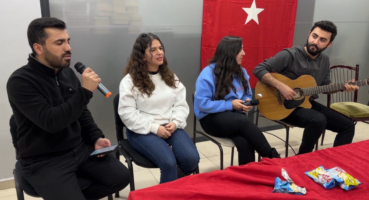 Y&uuml;ksekova&rsquo;da sınavlara hazırlanan &ouml;ğrencilere moral
