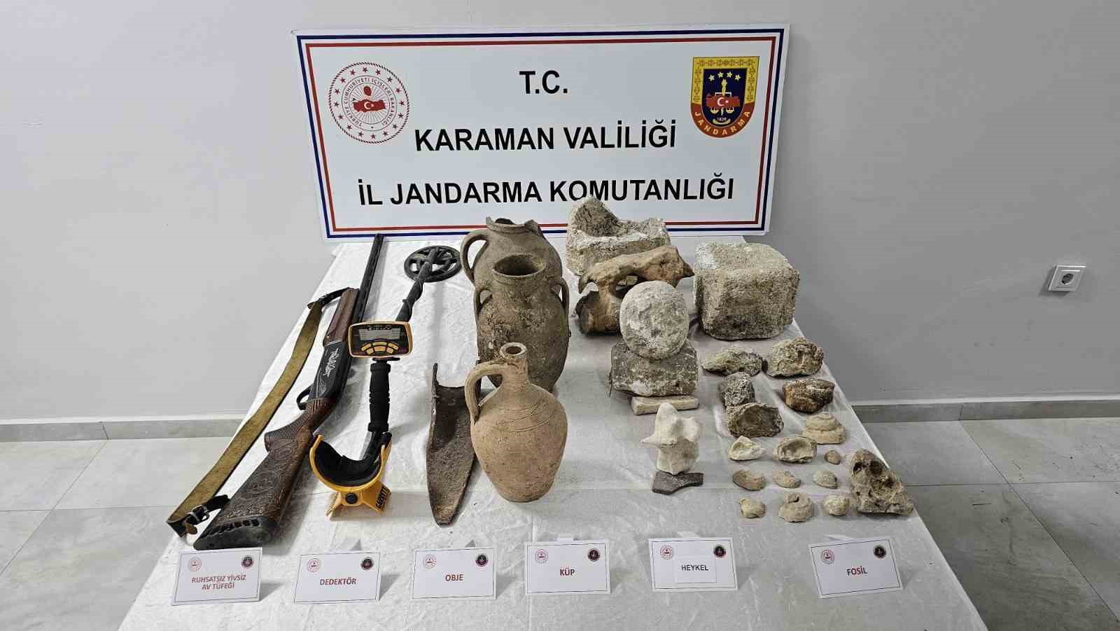 Karaman’da jandarmadan tarihi eser operasyonu