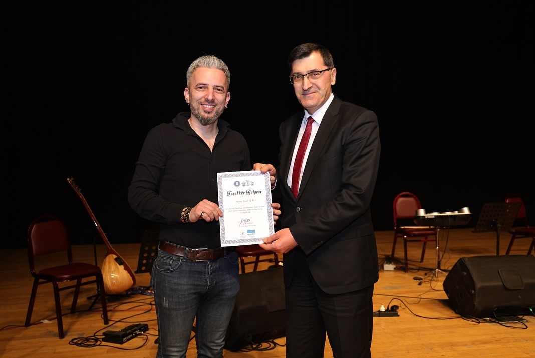 K&uuml;tahya&rsquo;da "Sanat Gecesi"ne ilgi
