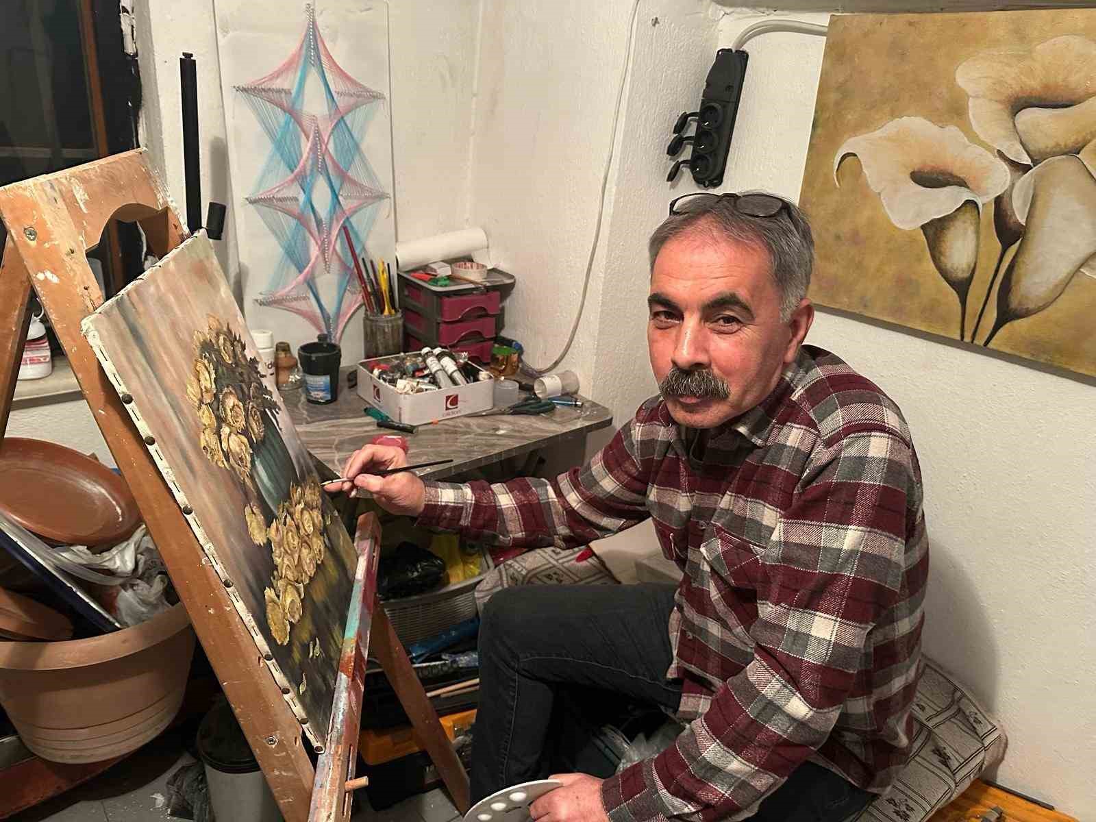 Emekli oldu hayatını resimle şekillendirdi