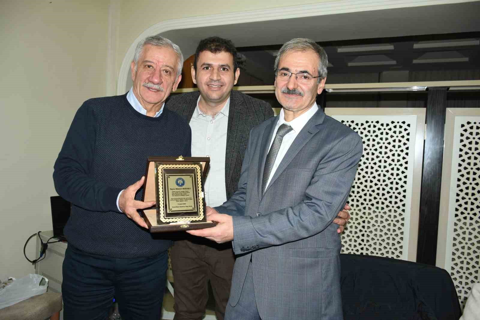 Paland&ouml;ken masterler moral yemeğinde buluştu
