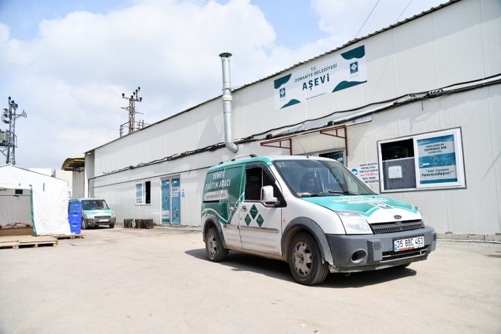 Osmaniye&rsquo;de, ihtiya&ccedil; sahibi 7 bin 500 kişiye evlerinde sıcak yemek ikramı yapılacak
