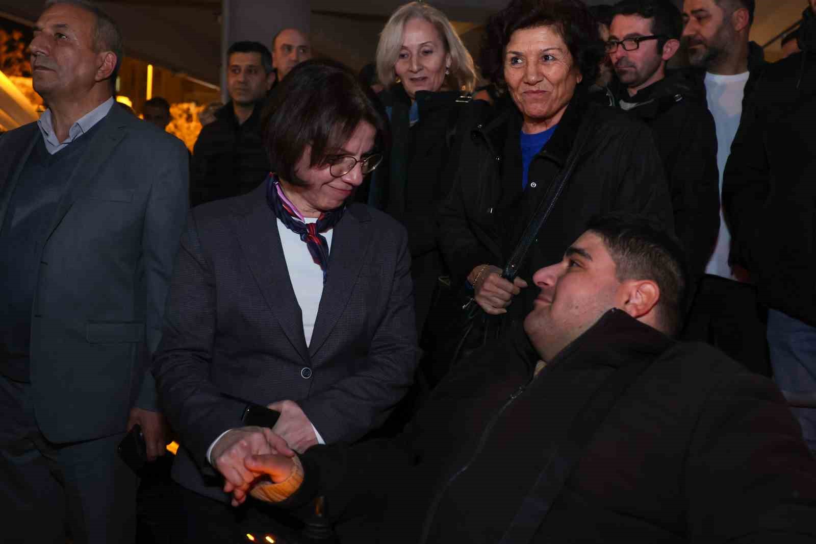 Başkan K&ouml;ymen, Maltepe&rsquo;nin en kalabalık mahallesine konuk oldu
