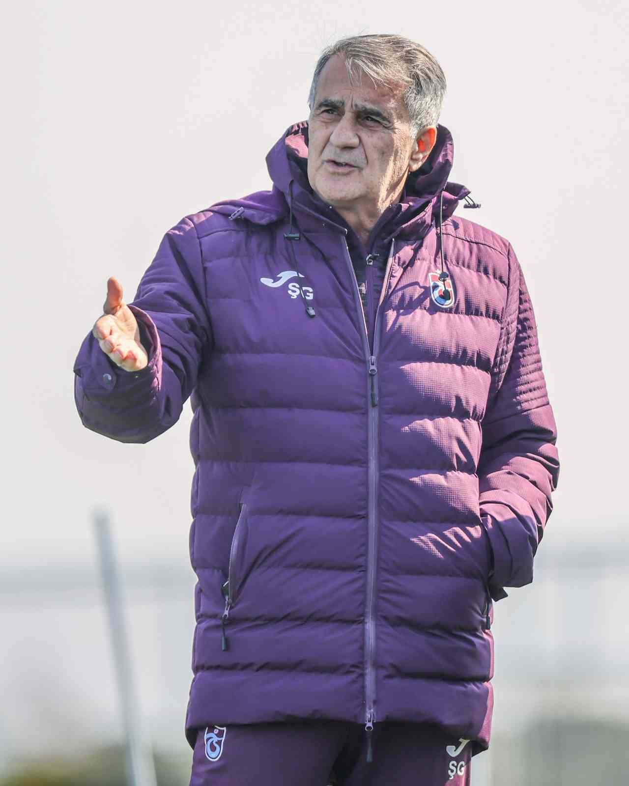 Trabzonspor, Konyaspor ma&ccedil;ı hazırlıklarına  başladı
