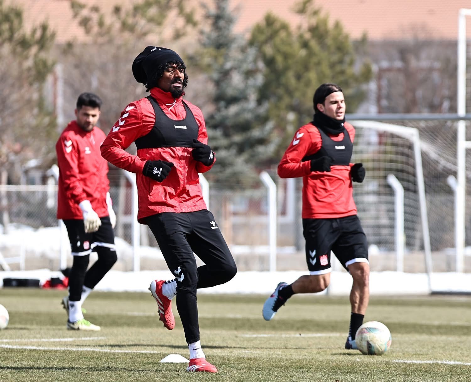 Sivasspor, Başakşehir ma&ccedil;ı hazırlıklarına başladı
