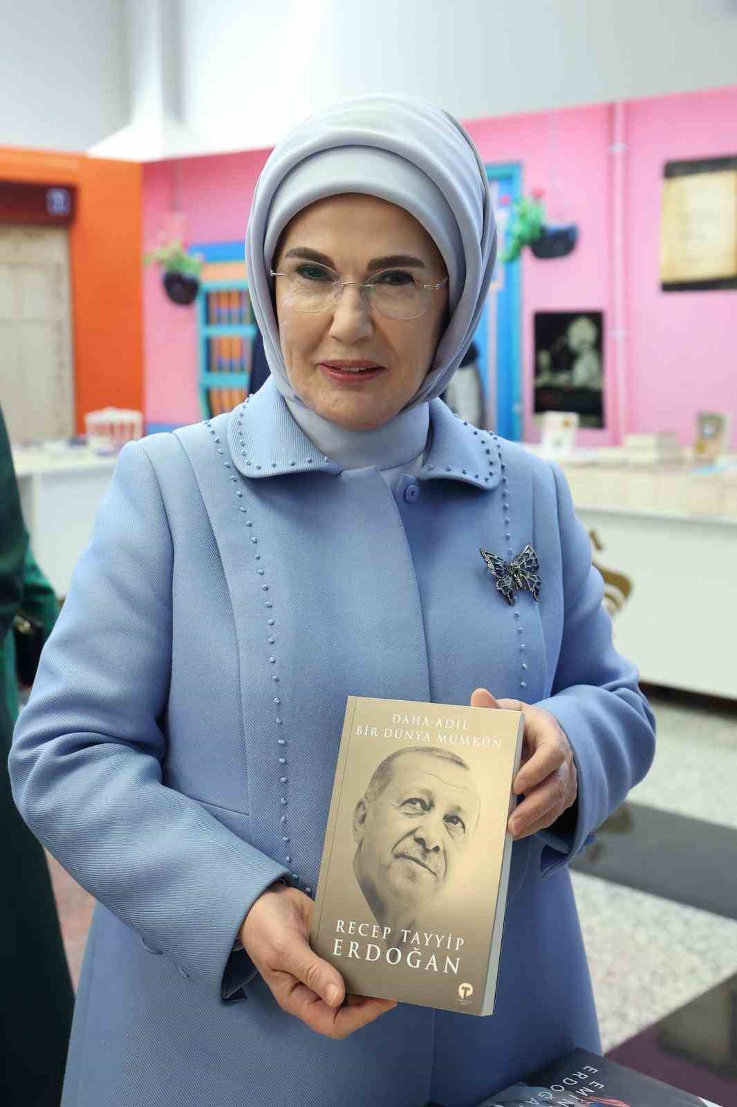 Emine Erdoğan, 2. Şule Y&uuml;ksel Şenler Kitap ve K&uuml;lt&uuml;r G&uuml;nleri Programı&rsquo;nda konuştu
