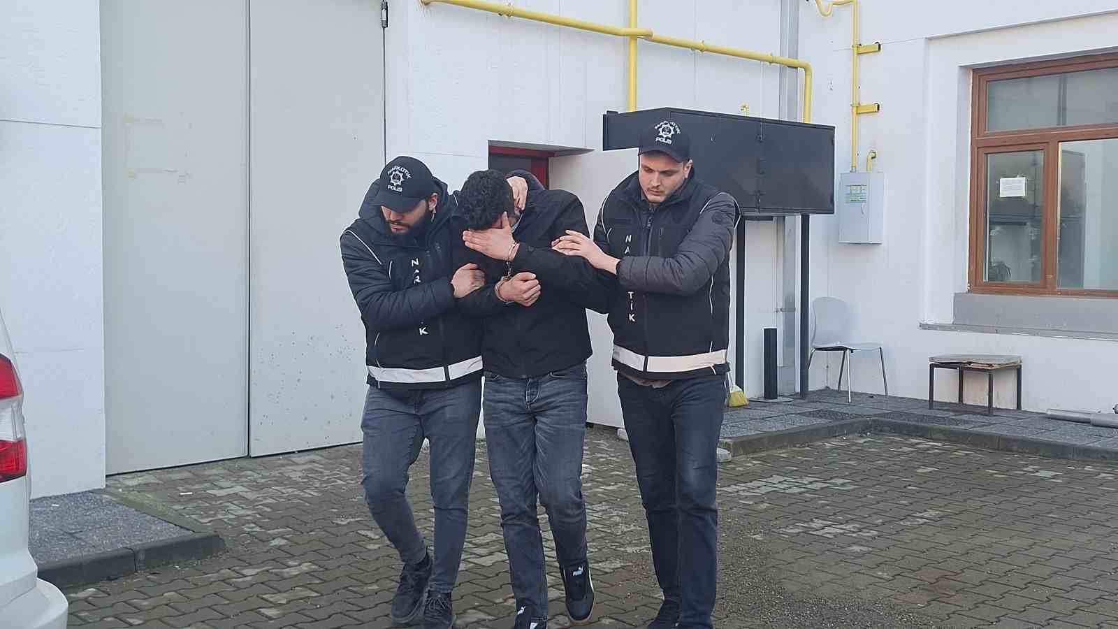 Trabzon&rsquo;da uyuşturucu operasyonu: 11 g&ouml;zaltı
