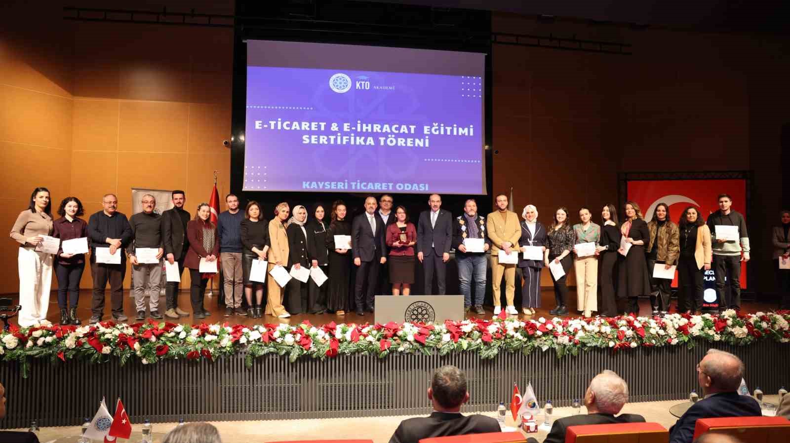 G&uuml;lsoy: "Kayseri iş d&uuml;nyası olarak enflasyonla m&uuml;cadelede kararlıyız"
