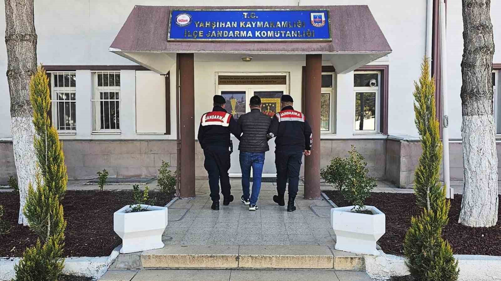 Kırıkkale’de yakalanan firari iki hükümlü cezaevine gönderildi