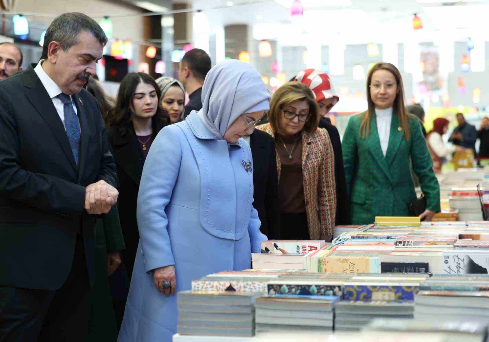 Emine Erdoğan, 2. Şule Yüksel Şenler Kitap ve Kültür Günleri programı’nın açılışına katıldı