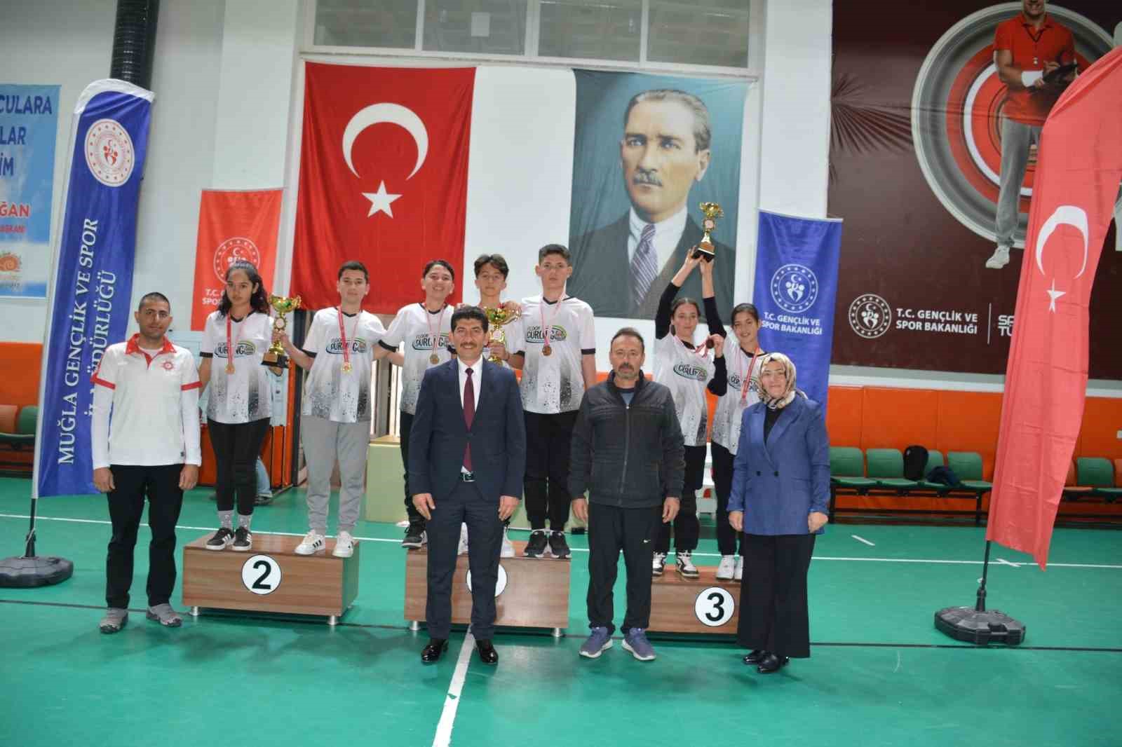 Köyceğiz’de Floor Curling İl Birinciliği Müsabakaları gerçekleştirildi
