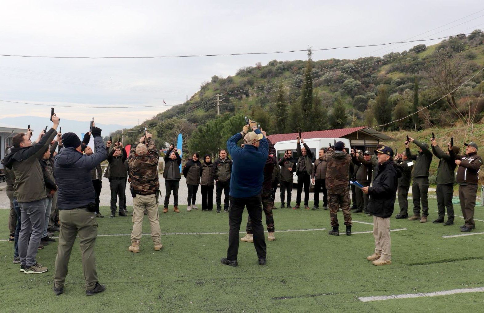 Aydın’da ormancılara silah eğitimi verildi
