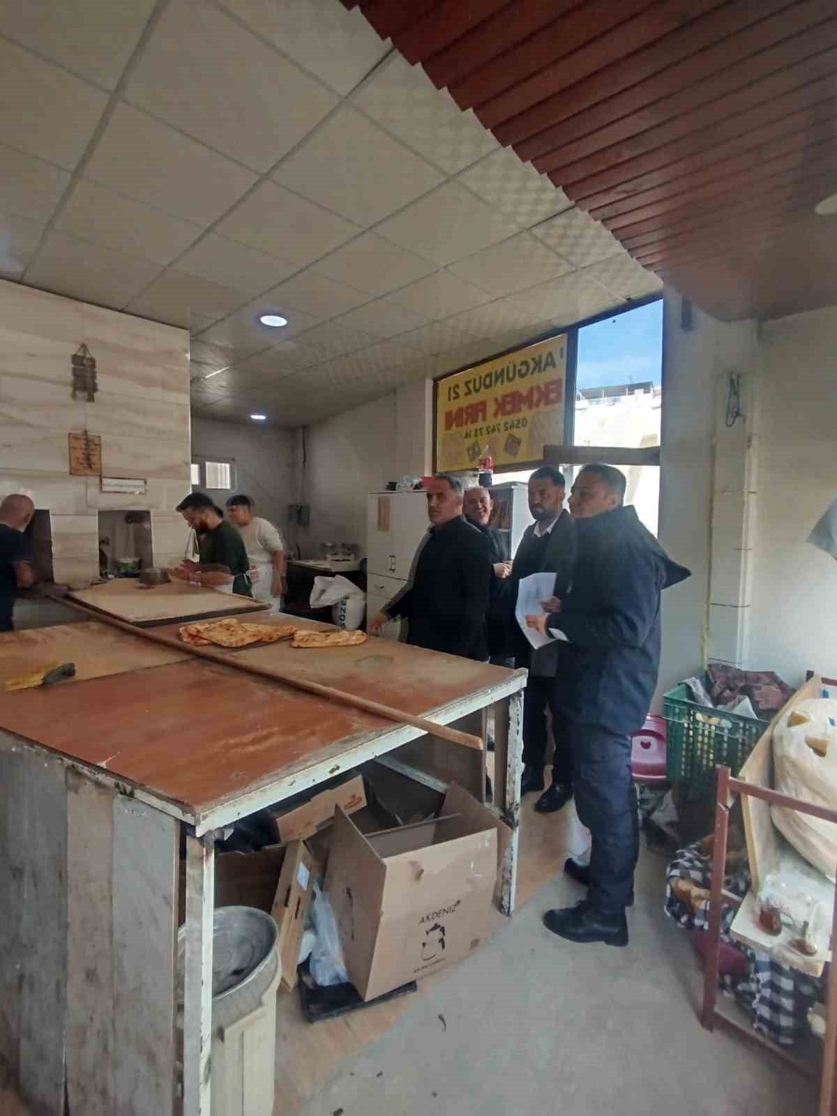 Eğil Belediyesi "askıda ekmek" uygulaması başlattı