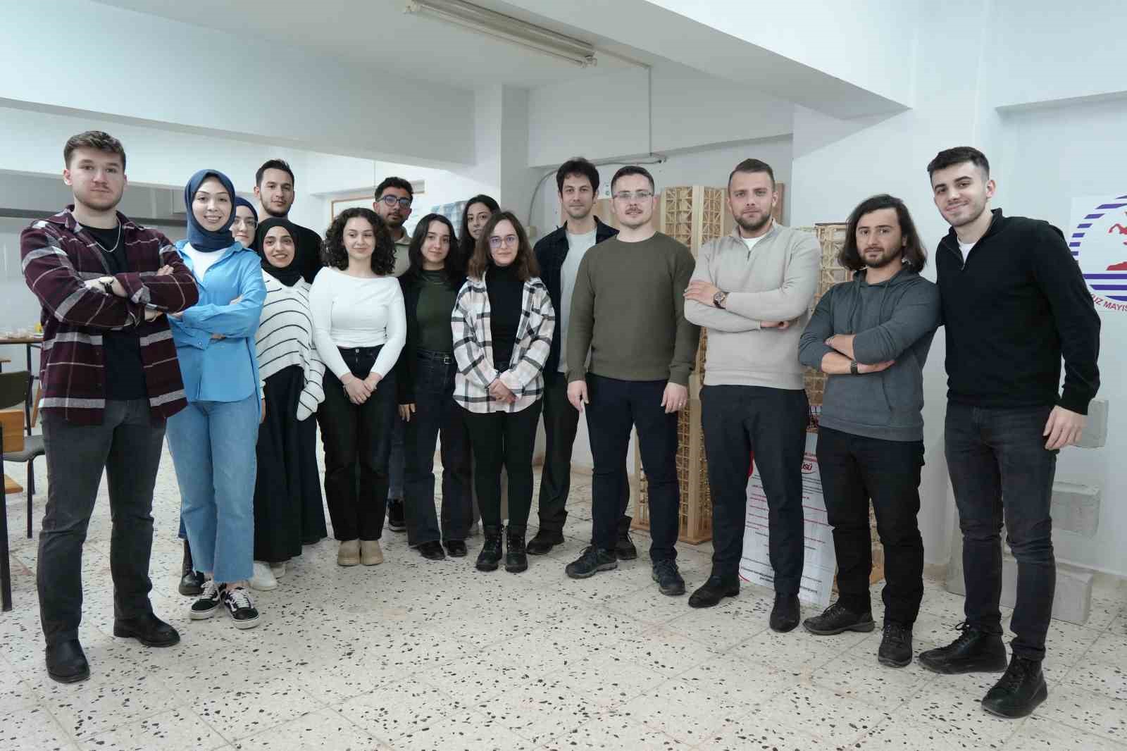 ABD’deki ’Depreme Dayanıklı Yapı Tasarım Yarışması’nda Türkiye’yi temsil edecek öğrencilerin yoğun çalışması