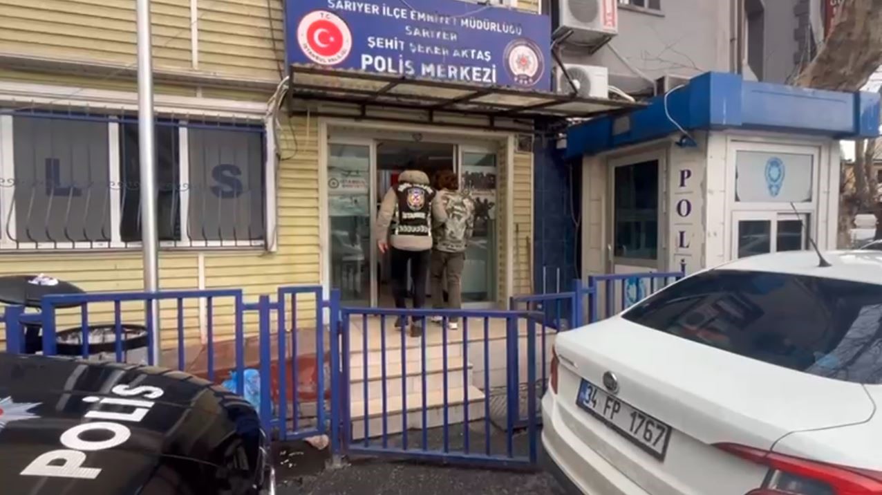 Sarıyer’de akrobatik hareketler yapan motosikletli kamerada