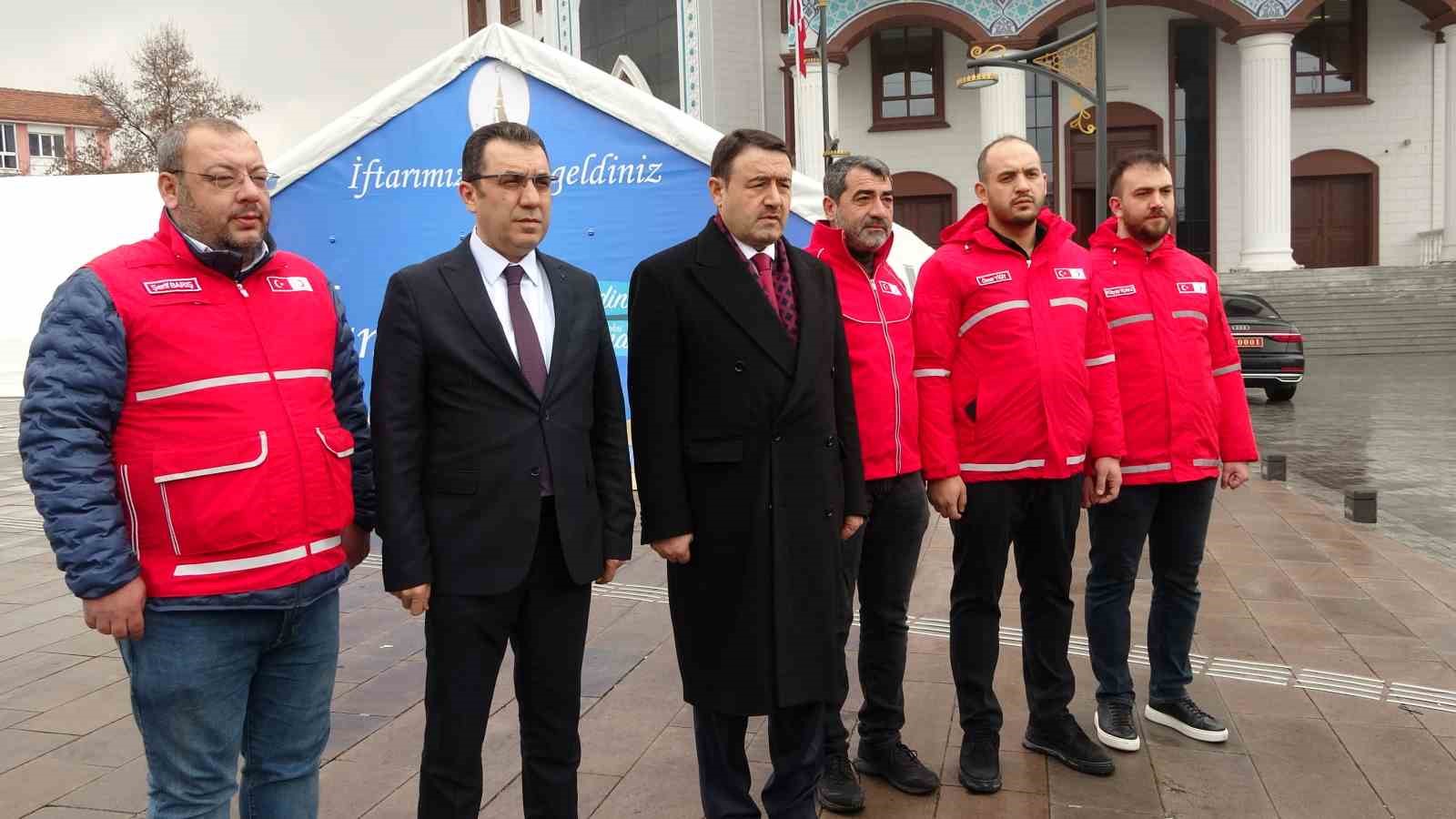 Kütahya’da iftar çadırları kuruldu