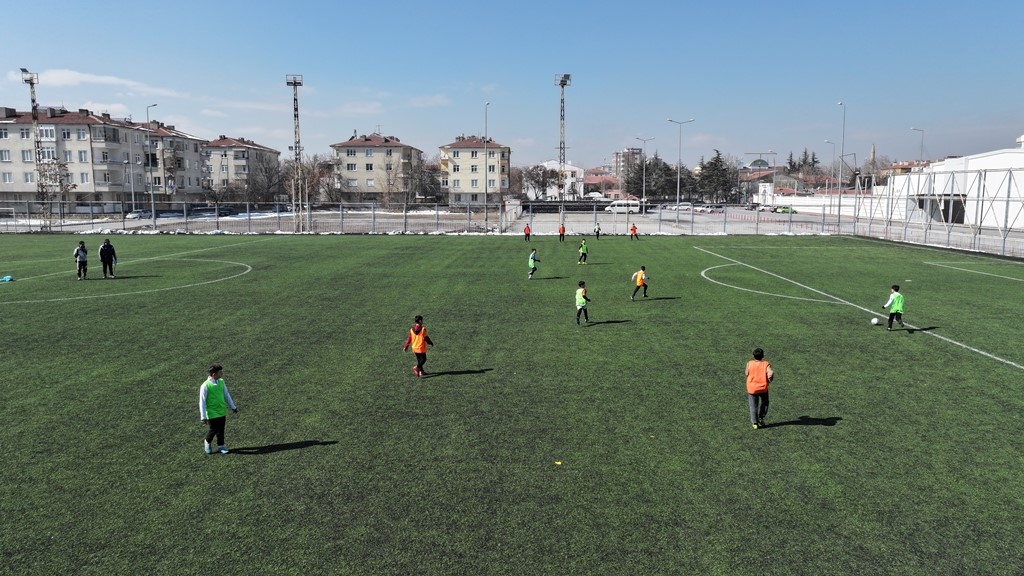 Kocasinan Belediyesi Spor Kulübü, geleceğin yıldız futbolcularını arıyor
