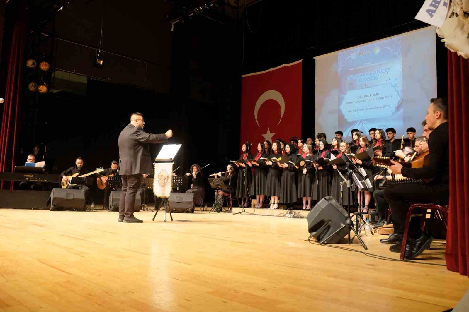 K&uuml;tahya Ahmet Yakupoğlu G&uuml;zel Sanatlar Lisesi&rsquo;nden etkinlik
