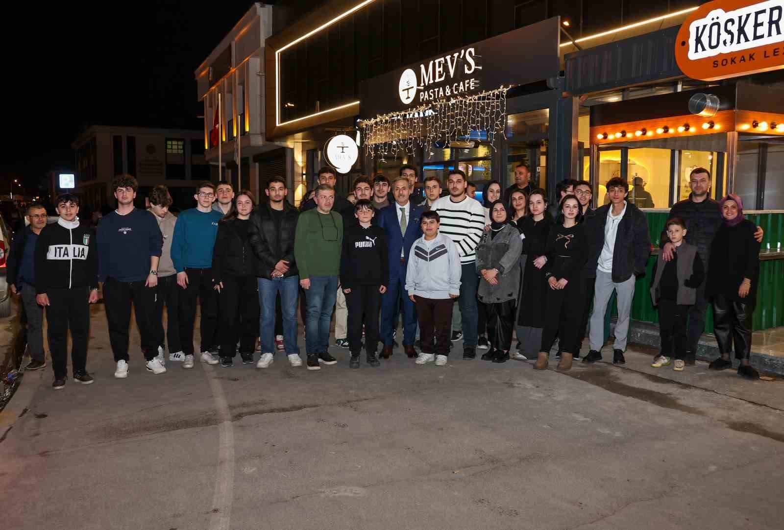 Başkan Alemdar: "Gençlerimizin her alanda kendilerini geliştireceği projeleri hayata geçireceğiz"