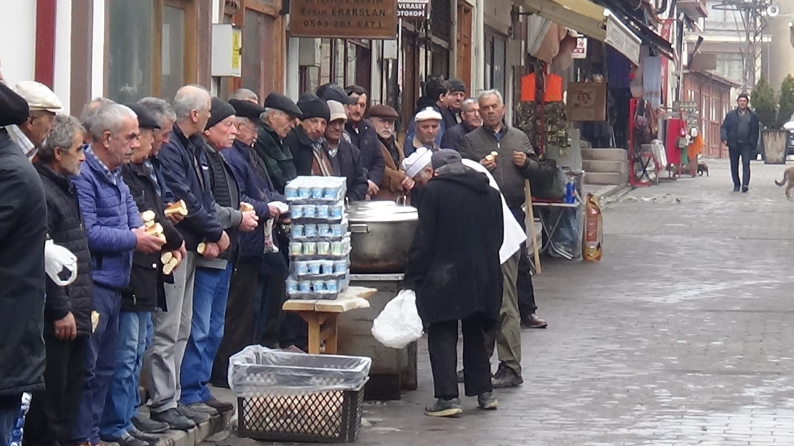 7 asırdır her cuma "esnaf duası" ediyorlar
