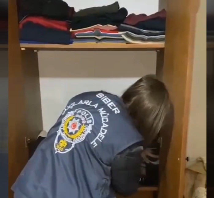 Depremzedelerin kimlikleriyle bahis vurgunu yapan 8 kişi yakalandı
