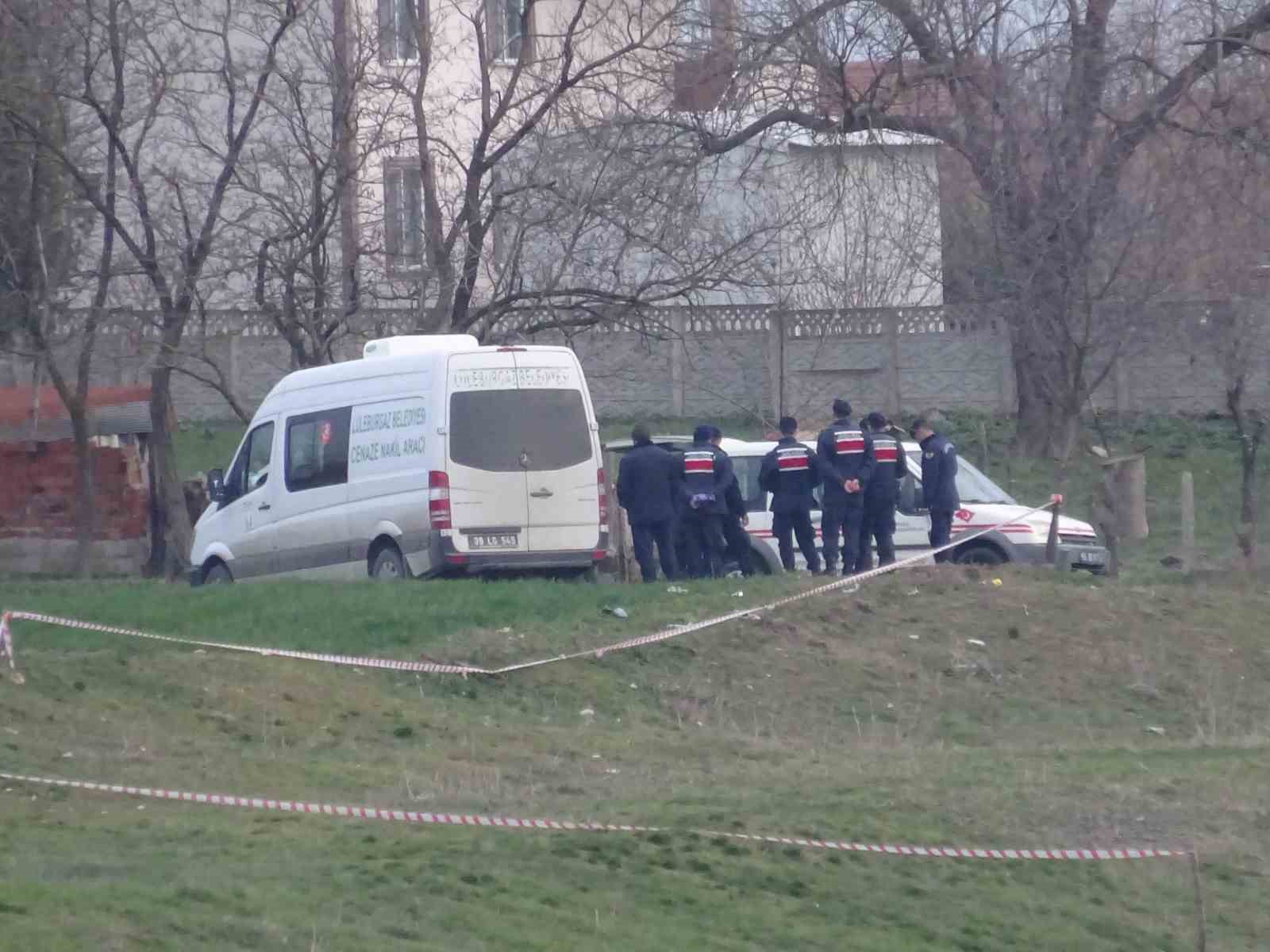 Ergene Nehri kenarında ceset bulundu
