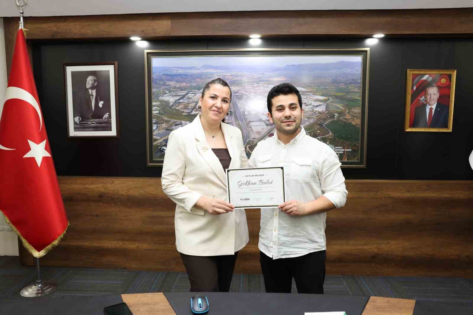 Denizli OSB M&uuml;d&uuml;rl&uuml;ğ&uuml; personeline bilgisayar eğitimi verildi.
