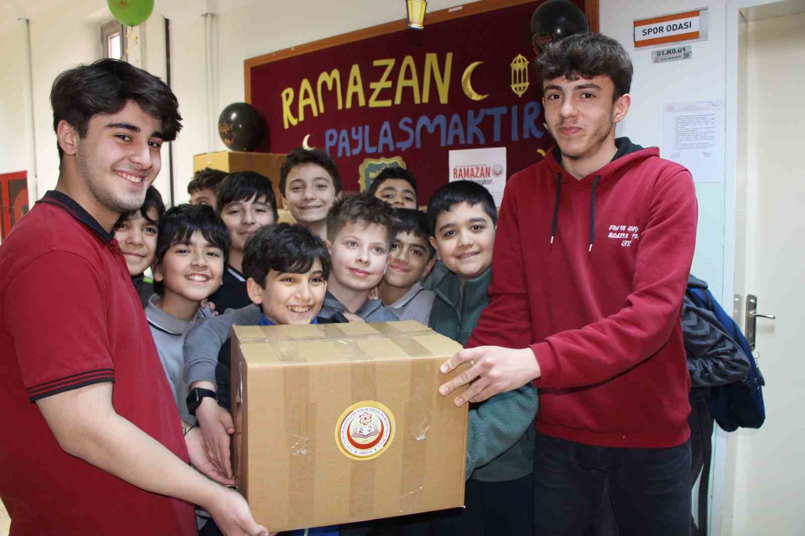 Amasyalı öğrenciler Ramazan ayını yardım kampanyası başlatarak karşıladı