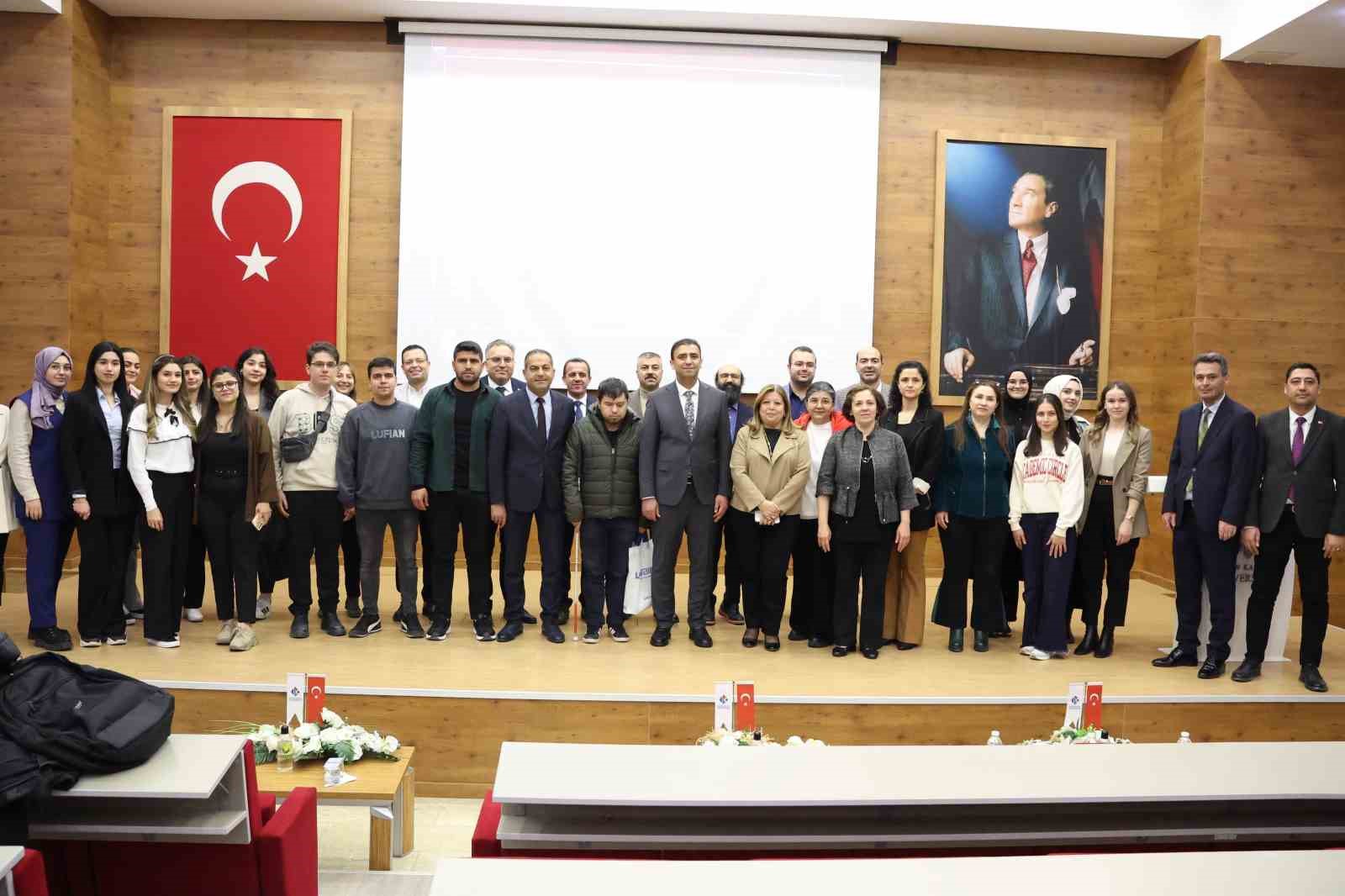 Hasan Kalyoncu Üniversitesi’nde "Türkiye Yüzyılı Maarif Modeli" semineri düzenlendi
