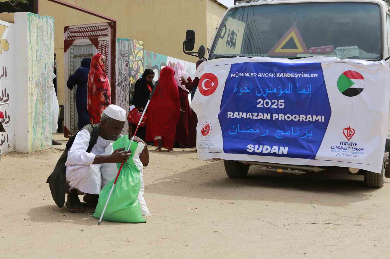 TDV, Sudan’da 48 bin kişiye Ramazan yardımı ulaştıracak
