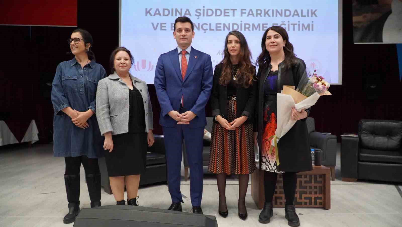 Urla’da "Kadına Yönelik Şiddete Karşı" farkındalık ve bilinçlendirme eğitimi yapıldı