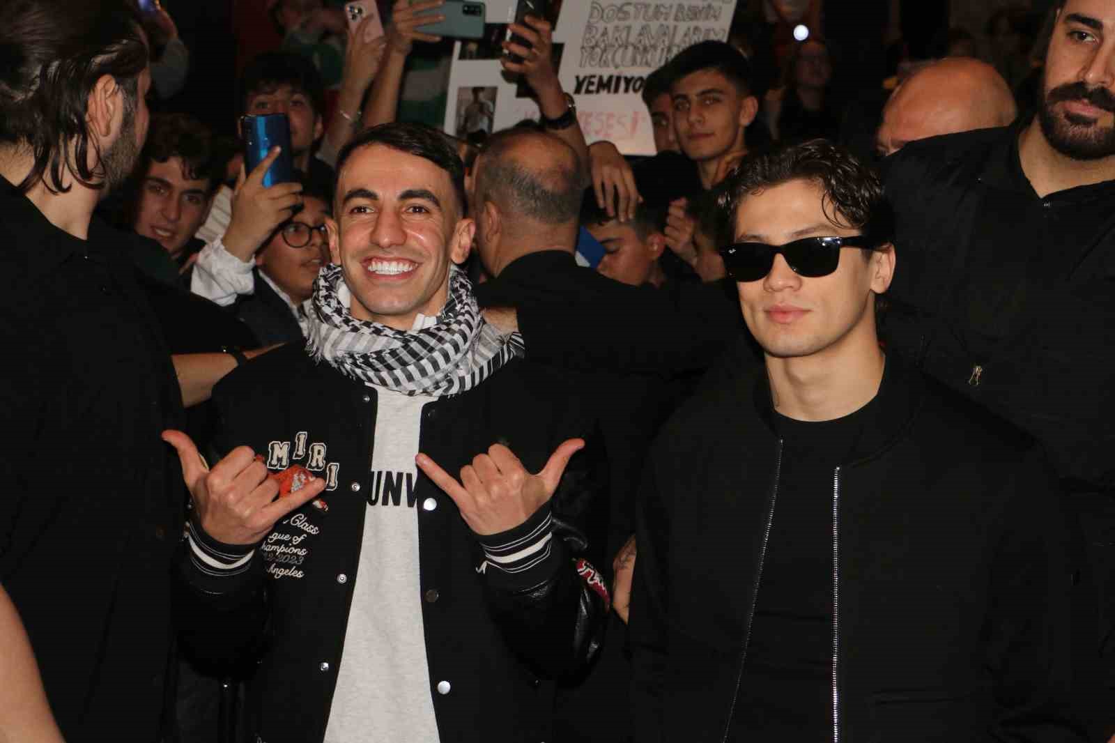 Ceylan Karavil Park’ta oyunculu gösterime yoğun ilgi