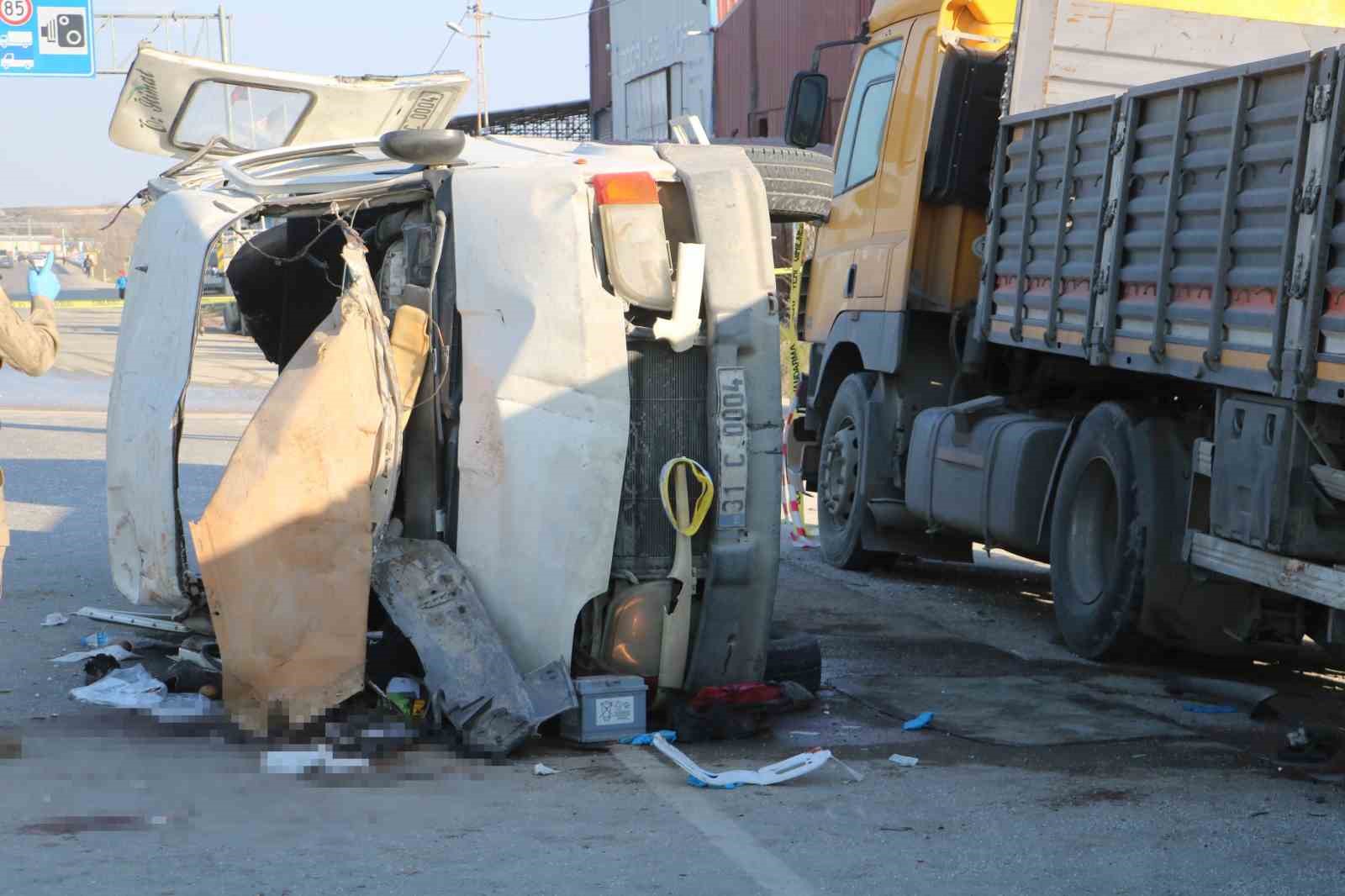 Hatay’da 6 kişinin hayatını kaybettiği kaza yeri havadan görüntülendi
