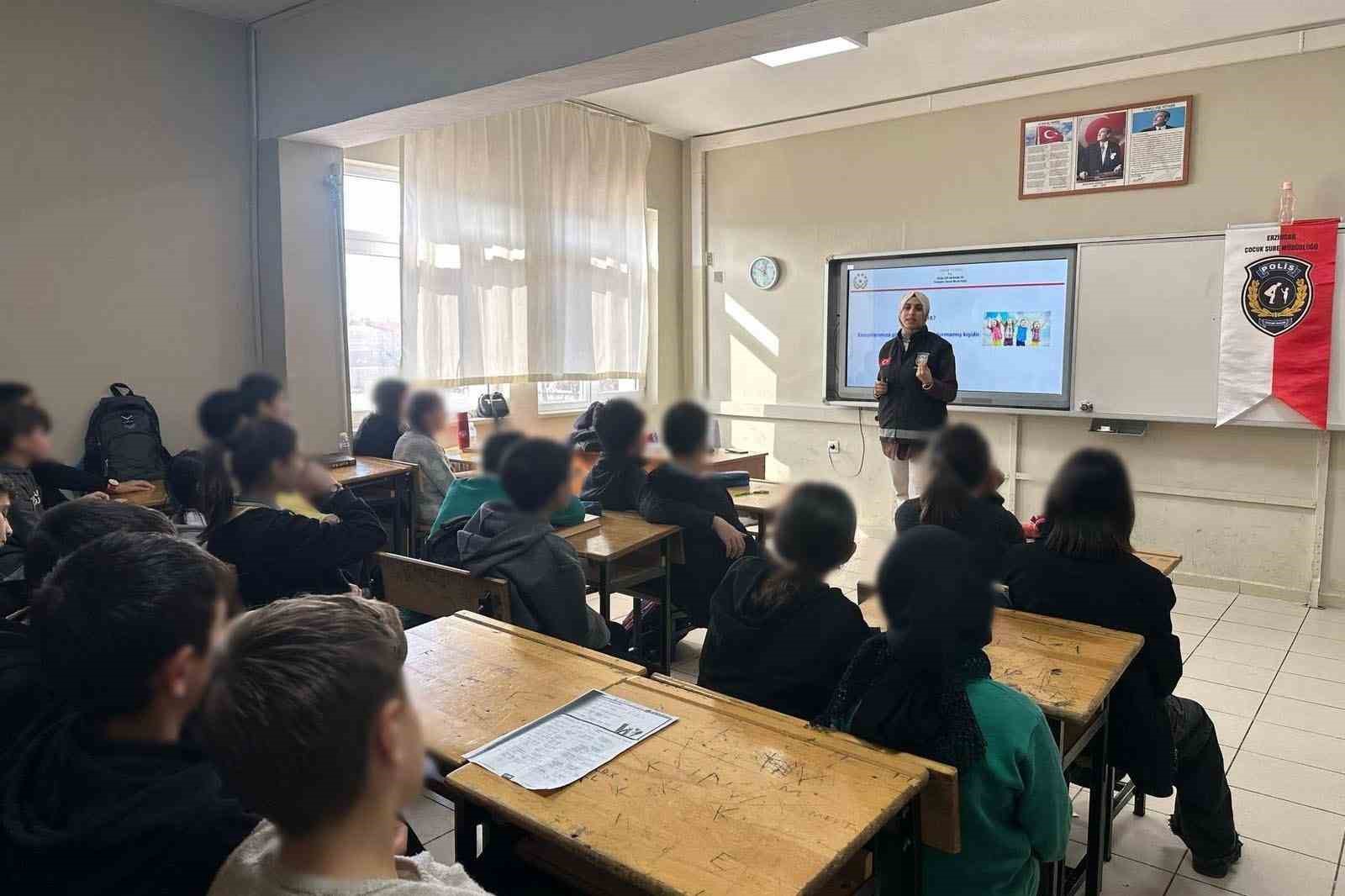 Emniyetten çocuklara suçtan korunma eğitimi