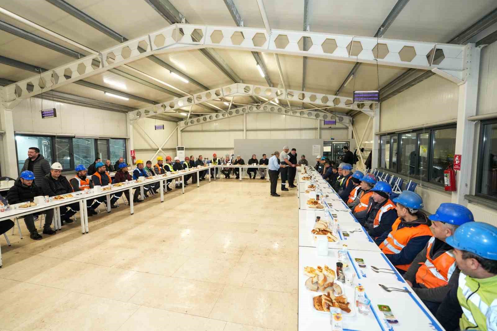 Soma’da maden işçileri ile ilk sahur