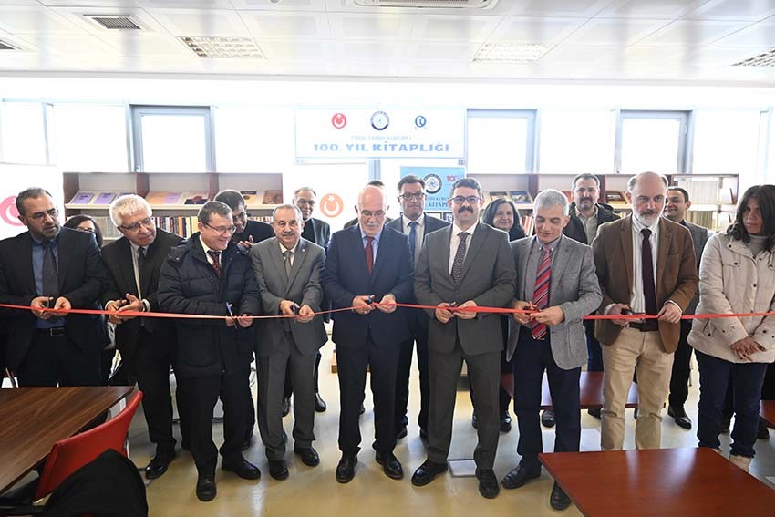 Uşak &Uuml;niversitesi&rsquo;nde "T&uuml;rk Tarih Kurumu 100. Yıl Kitaplığı" a&ccedil;ıldı
