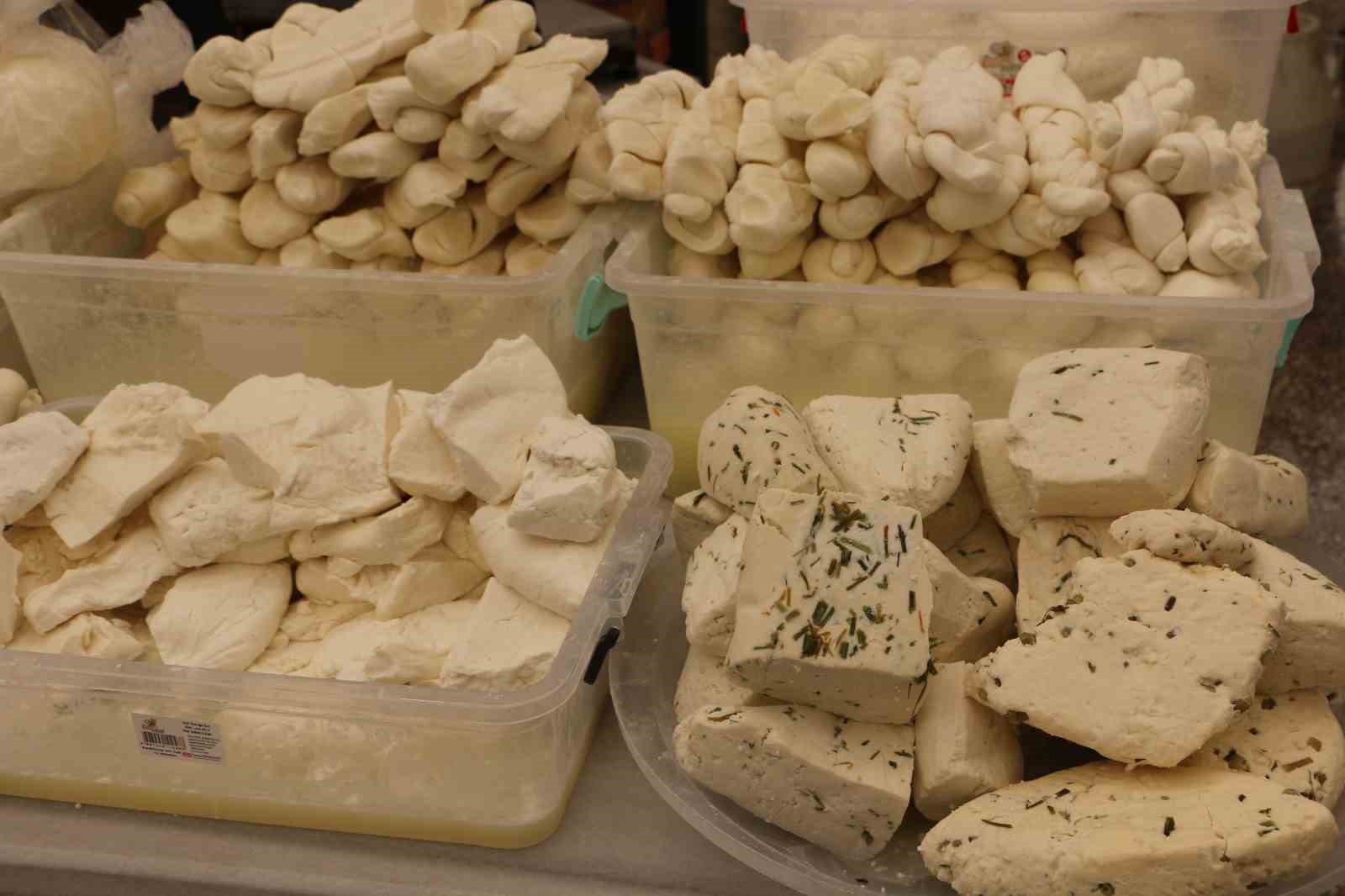 Ramazan ayında iftar ve sahurda yemeğin ucunu kaçıranlar dikkat