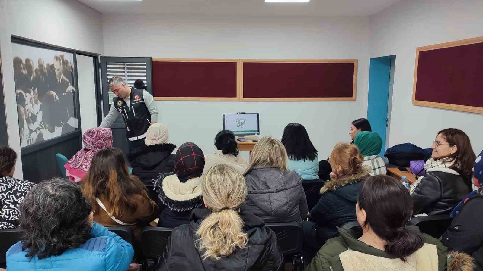 Tekirdağ&rsquo;da &rsquo;En İyi Narkotik Polisi: Anne&rsquo; etkinlikleri d&uuml;zenlendi
