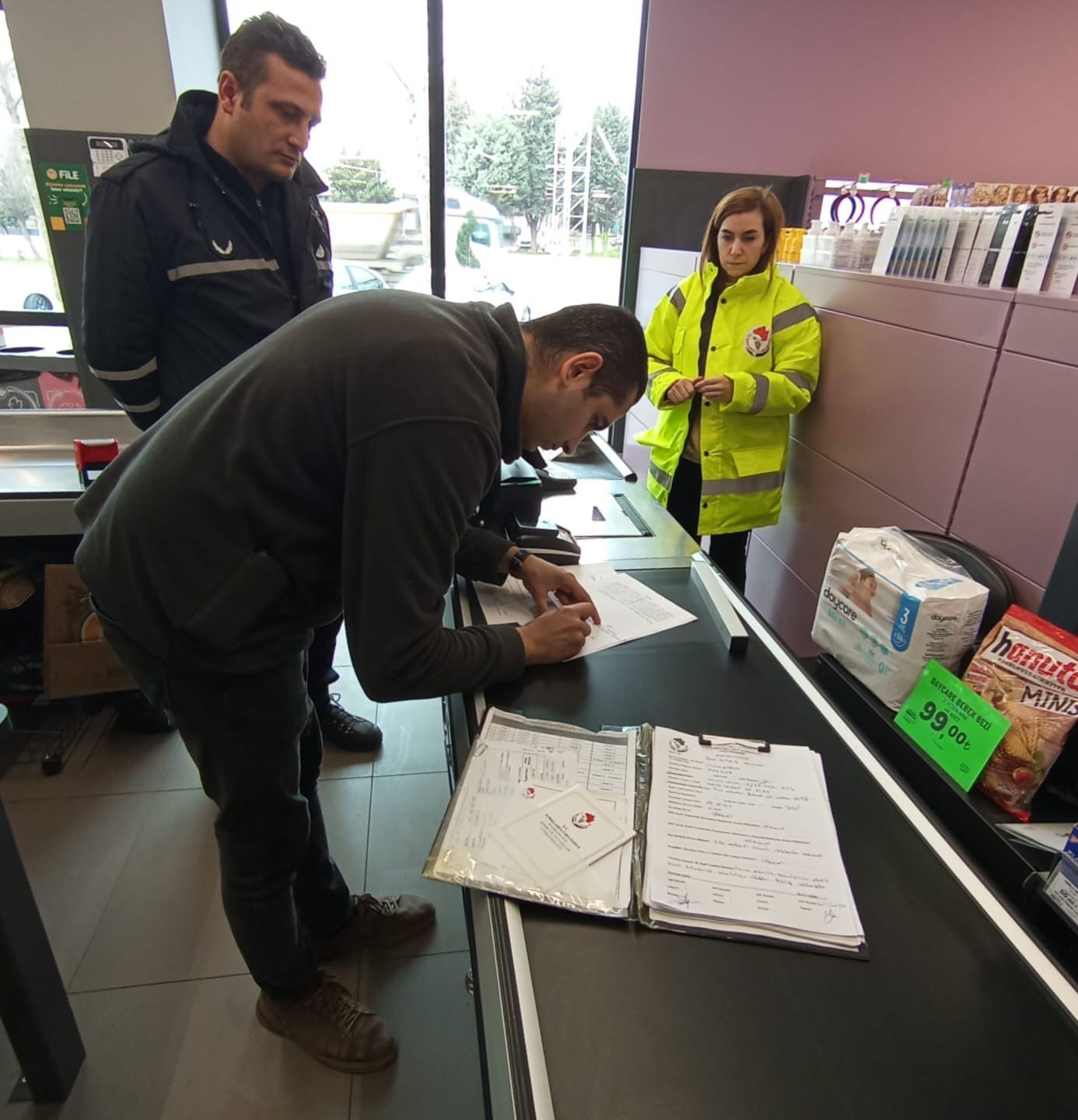 Kırklareli’nde marketlerde plastik poşet denetimi