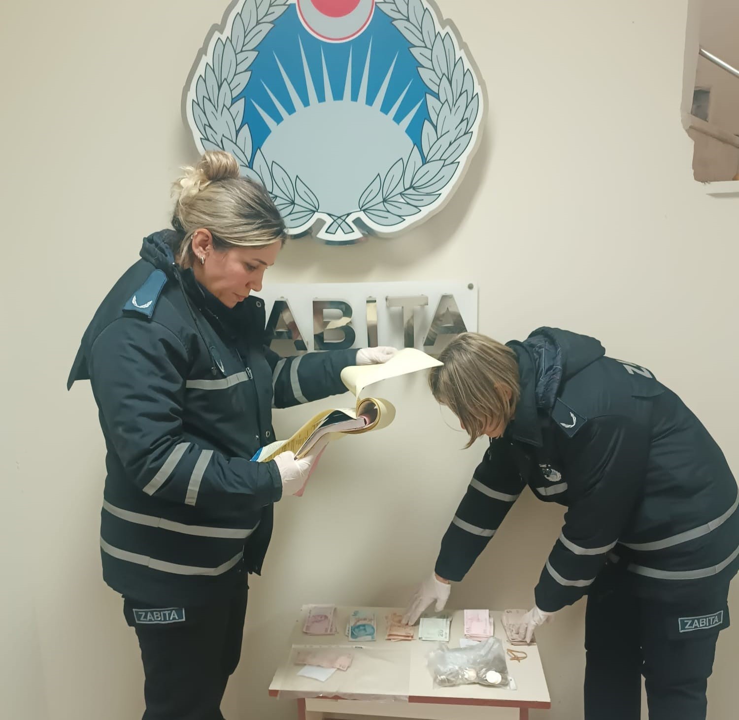 Kırklareli’nde zabıtadan dilenci operasyonu: 3 bin 400 TL ele geçirildi